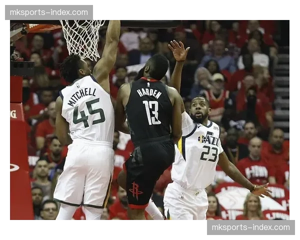 火箭第三节轰出21-11攻势，爵士追分无望提前进入垃圾时间